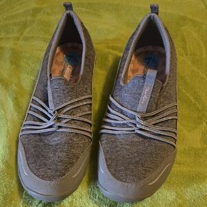 Skechers Gray Sneakers with Textured Knit and Elastic Straps